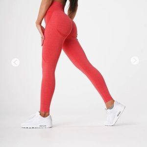 NVGTN Candy Apple Contour Seamless Leggings